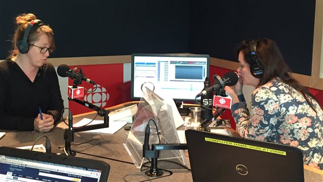 Claudiane Samson avec Marie Villeneuve (ICI RADIO-CANADA)