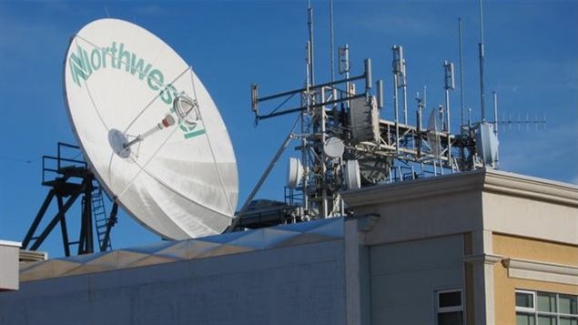 Panne du réseau cellulaire au Yukon. Northwestel soutient qu'une ligne de fibre optique rompue à Edmonton est en cause. (CBC)