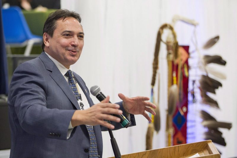 Perry Bellegarde, le chef national de l’Assemblé des Premières Nations demande au gouvernement de travailler à l’application effective de la Déclaration des Nations Unies sur les droits des peuples autochtones. (Geoff Robins / PC)