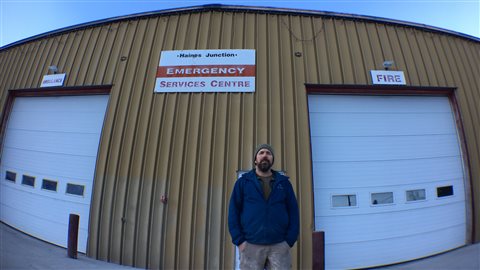 Dave Weir, ambulancier volontaire à Haines Junction au Yukon (GENEVIÈVE MILORD / RADIO-CANADA)