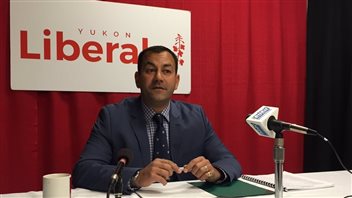 Ranj Pillai est candidat dans Porter Creek Sud pour les élections du 7 novembre 2016. (NANCY THOMSON/CBC)