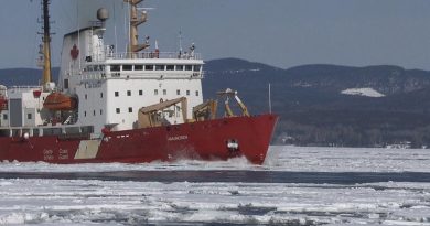 brise-glace-amundsen