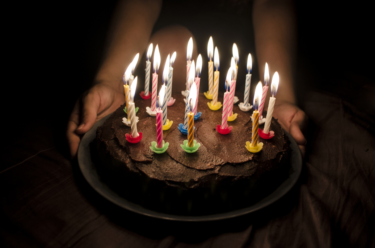 livraisons-speciales-de-gateaux-danniversaire-dans-le-nord-du-canada