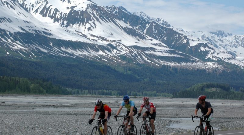 la-neige-force-lannulation-dune-course-cycliste-au-yukon