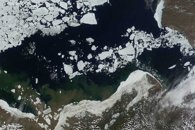 les-cotes-de-lile-herschel-au-yukon-serodent-rapidement