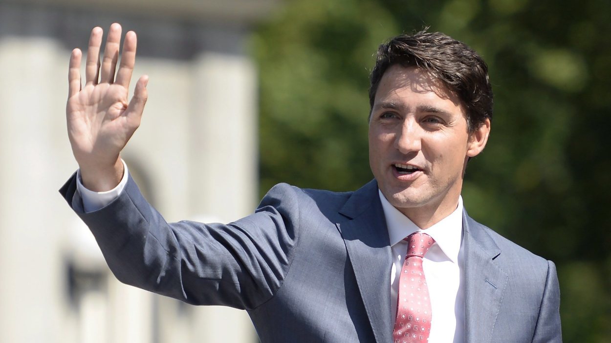 ministere-des-affaires-autochtones-scinde-pas-un-aveu-dechec-dit-trudeau