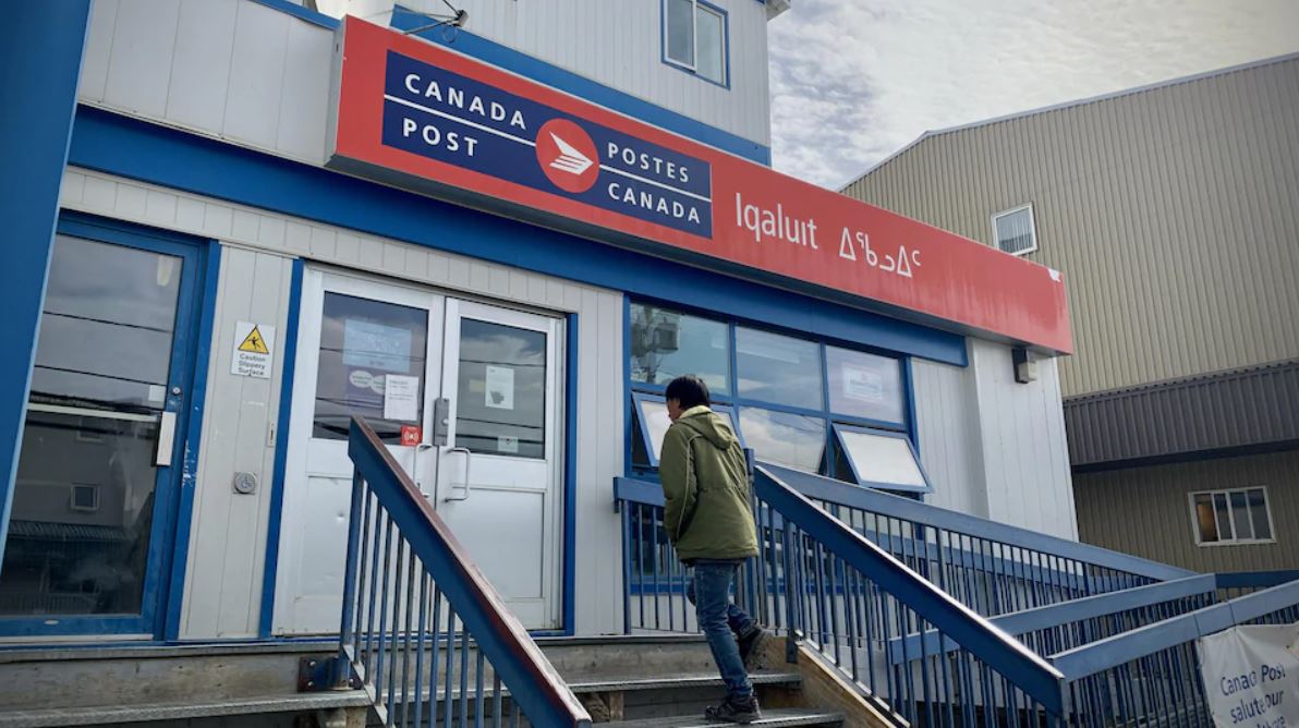 Un deuxième bureau de poste ouvrira ses portes à Iqaluit, dans le Nord