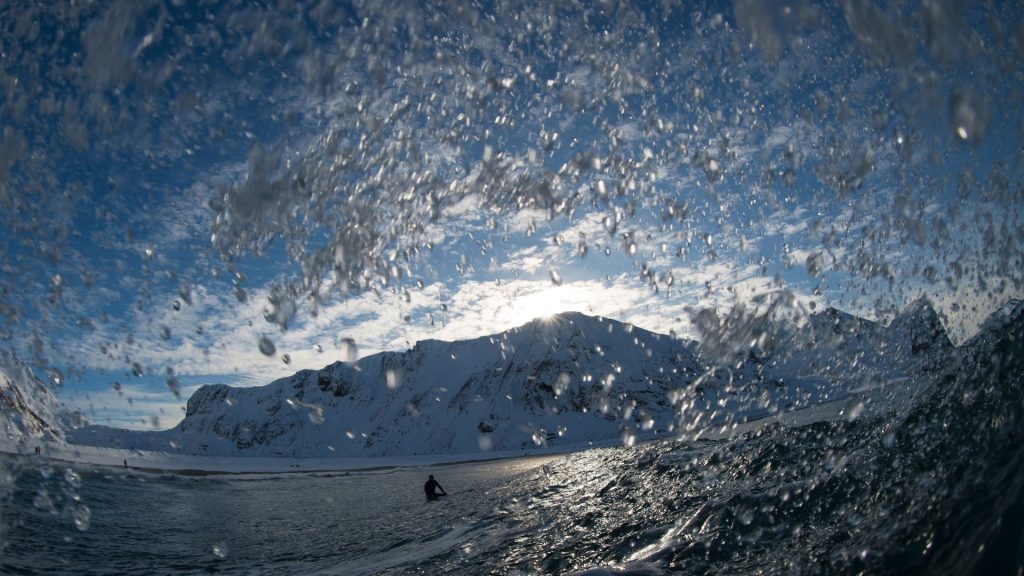 Téflon : les molécules toxiques « s'incrustent partout, jusqu'aux tréfonds  de l'Arctique »