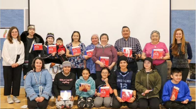 Des élèves d’Ivujivik perpétuent la tradition orale inuit dans un livre jeunesse