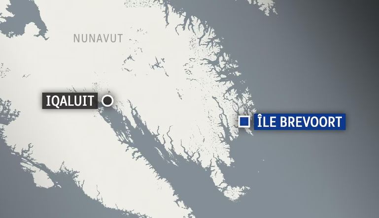 Carte du Nunavut montrant Iqaluit et l'île Brevoort.