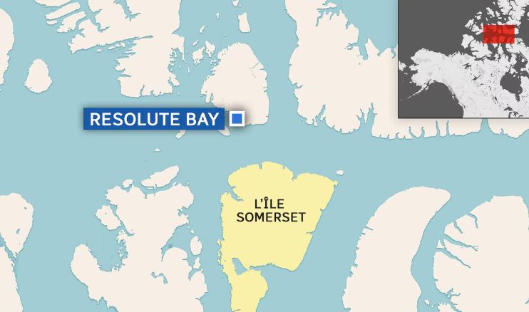 Carte indiquant l'emplacement de Resolute Bay, situé à proximité de l'île Somerset.