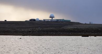 La station radar du Système d'alerte du Nord à Cambridge Bay, dans l'ouest du Nunavut, le 11 septembre 2022.