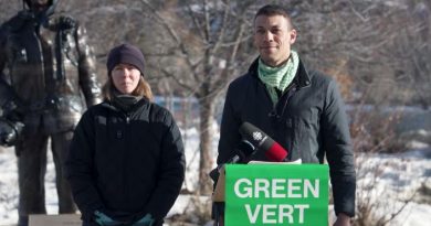 Jonathan Pedneault et Gabrielle Dupont.