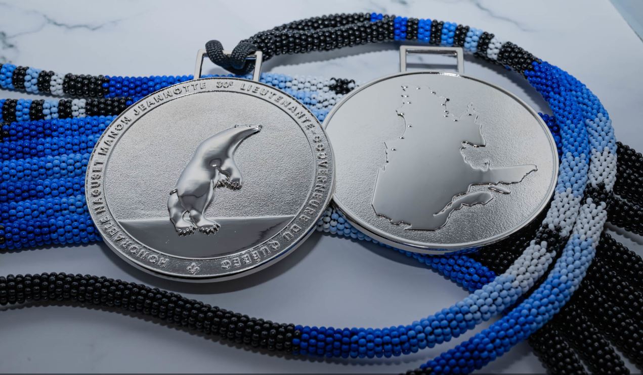 Photo de la médaille inuit