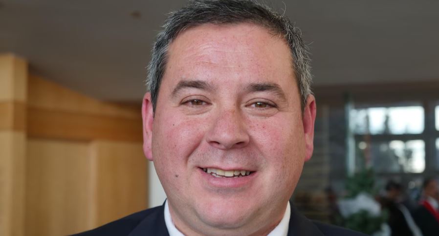Personne souriant à la caméra, le 24 novembre 2023, à Yellowknife.