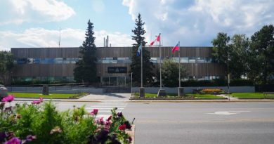 La devanture du détachement de la Gendarmerie royale du Canada à Whitehorse, le 22 juillet 2025.