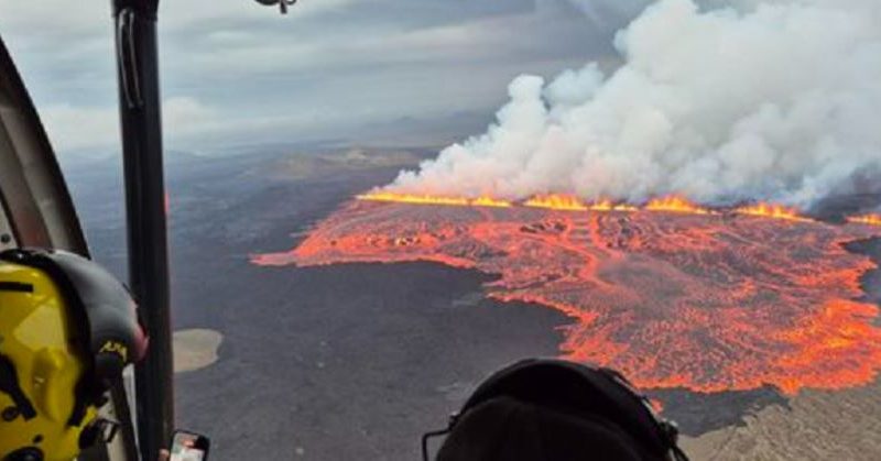 Éruption d'un volcan en Islande