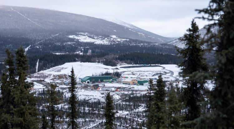 Des activités de la mine Hecla, près de Keno, en octobre 2025.