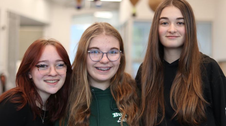 Portrait des trois adolescentes.