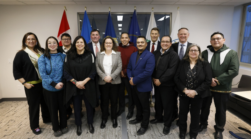 Membres du Comité de partenariat entre les Inuit et la Couronne (CPIC)