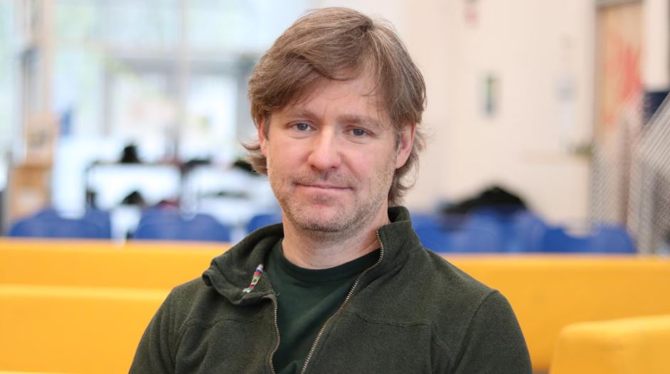 Portrait de Simon Langlois.