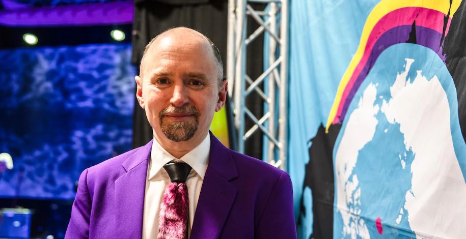 Le portrait d'un homme.