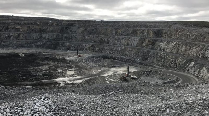 Une mine à ciel ouvert.