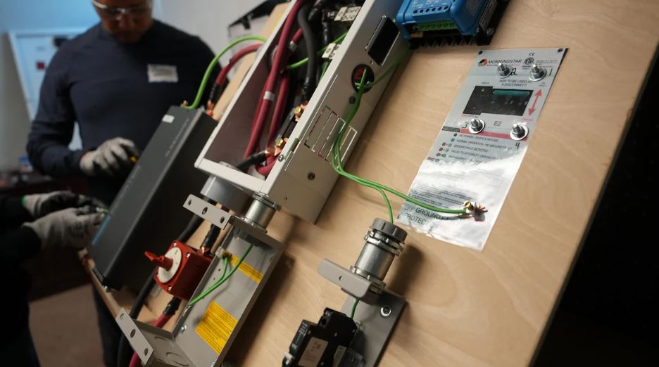 Un panneau de transformateur d'électricité solaire.