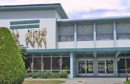 索玛雅的第一所学校（vsb.bc.ca）