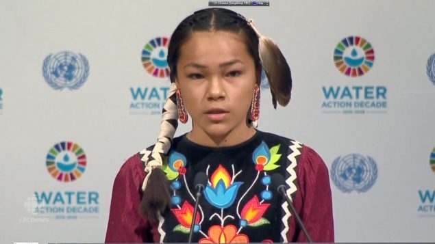 地球母亲不需要我们 但我们却需要她 一个加拿大原住民女孩的呼吁 Rci 中文